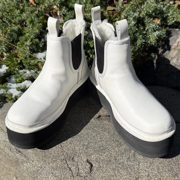 UGG NEUMEL PLATFORM WHITE CHELSEA BOOT - 9 - NIB ! 🥶❄️ - Picture 4 of 14